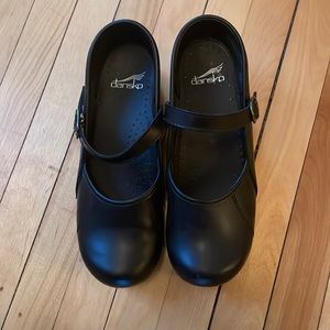 Dansko black clogs size 38